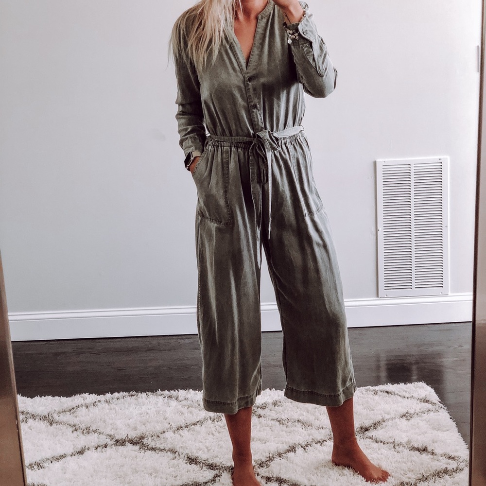 Old Navy Khaki Long Sleeve Jumpsuit
